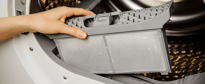 Signs Of A Clogged Dryer Lint Trap in Clarksburg, West Virginia